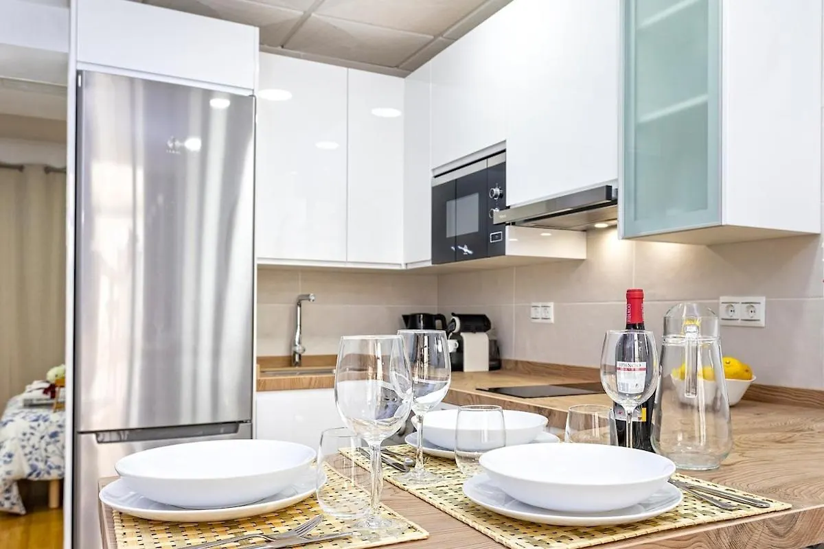-Malagasunapts- Fashion Historical City Centre