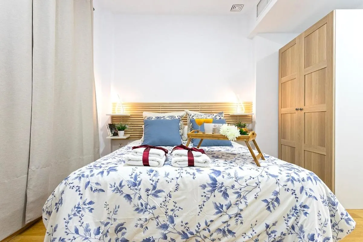 -Malagasunapts- Fashion Historical City Centre Malaga